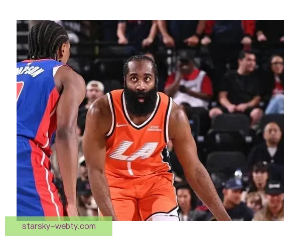 紫金险胜快船判罚引怒伦纳德伤